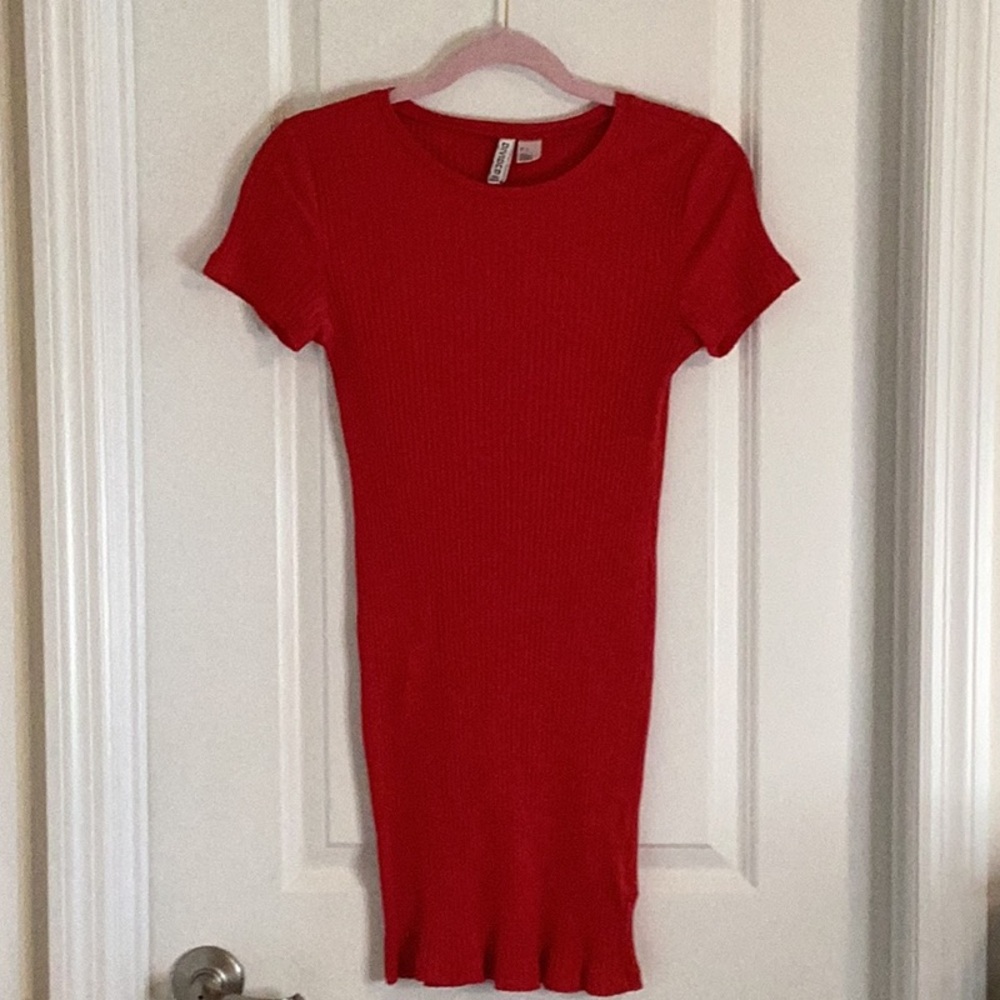 Red Ribbed Short Sleeve Dress